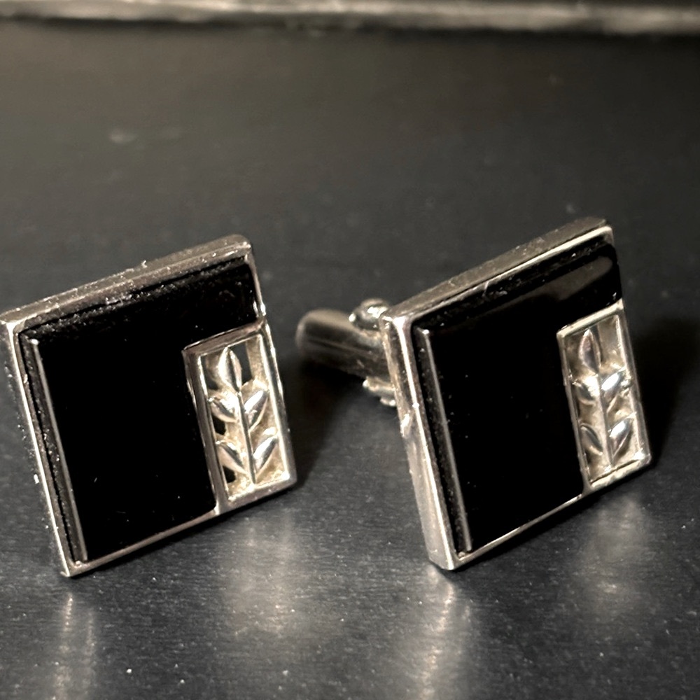 🟢Swank Silver & Black Vintage Square Cufflinks